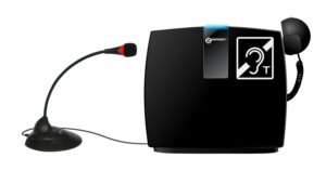 Barrierefreie Produkte: schwarze, mobile, induktive Höranlage "LoopHear", links ein Mikrofon, rechts ein Kopfhörer